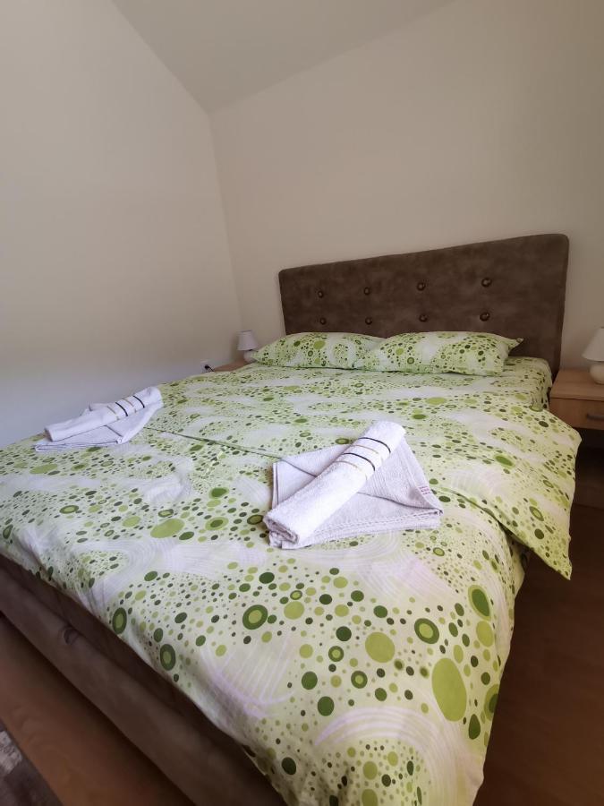 Apartment Osmajic Плужине Екстериор снимка