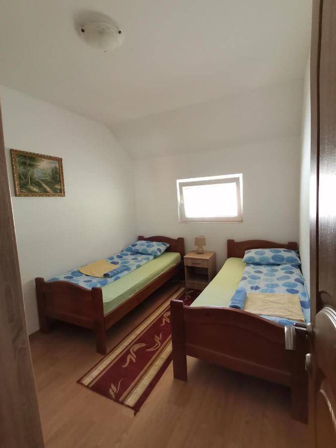 Apartment Osmajic Плужине Екстериор снимка