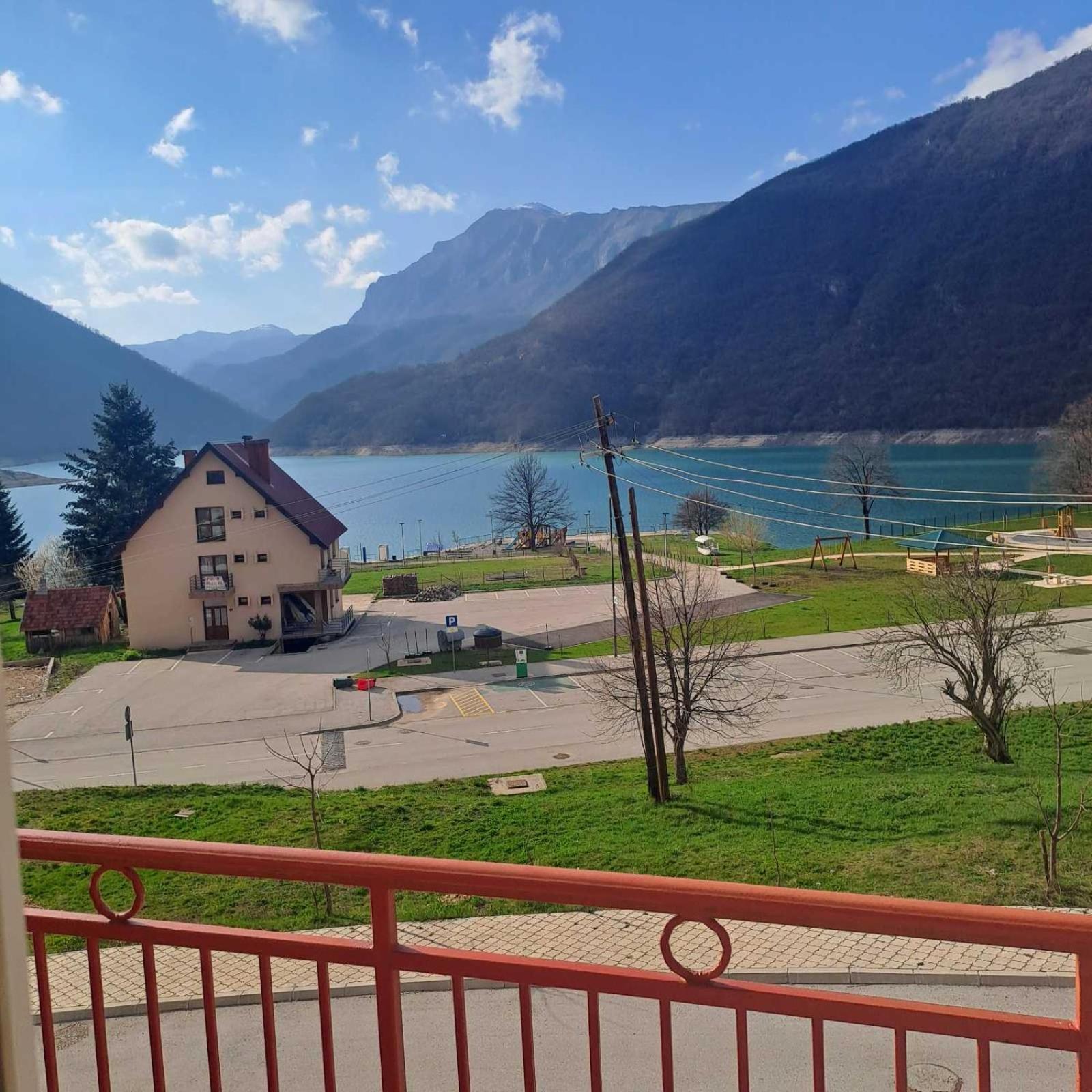 Apartment Osmajic Плужине Екстериор снимка
